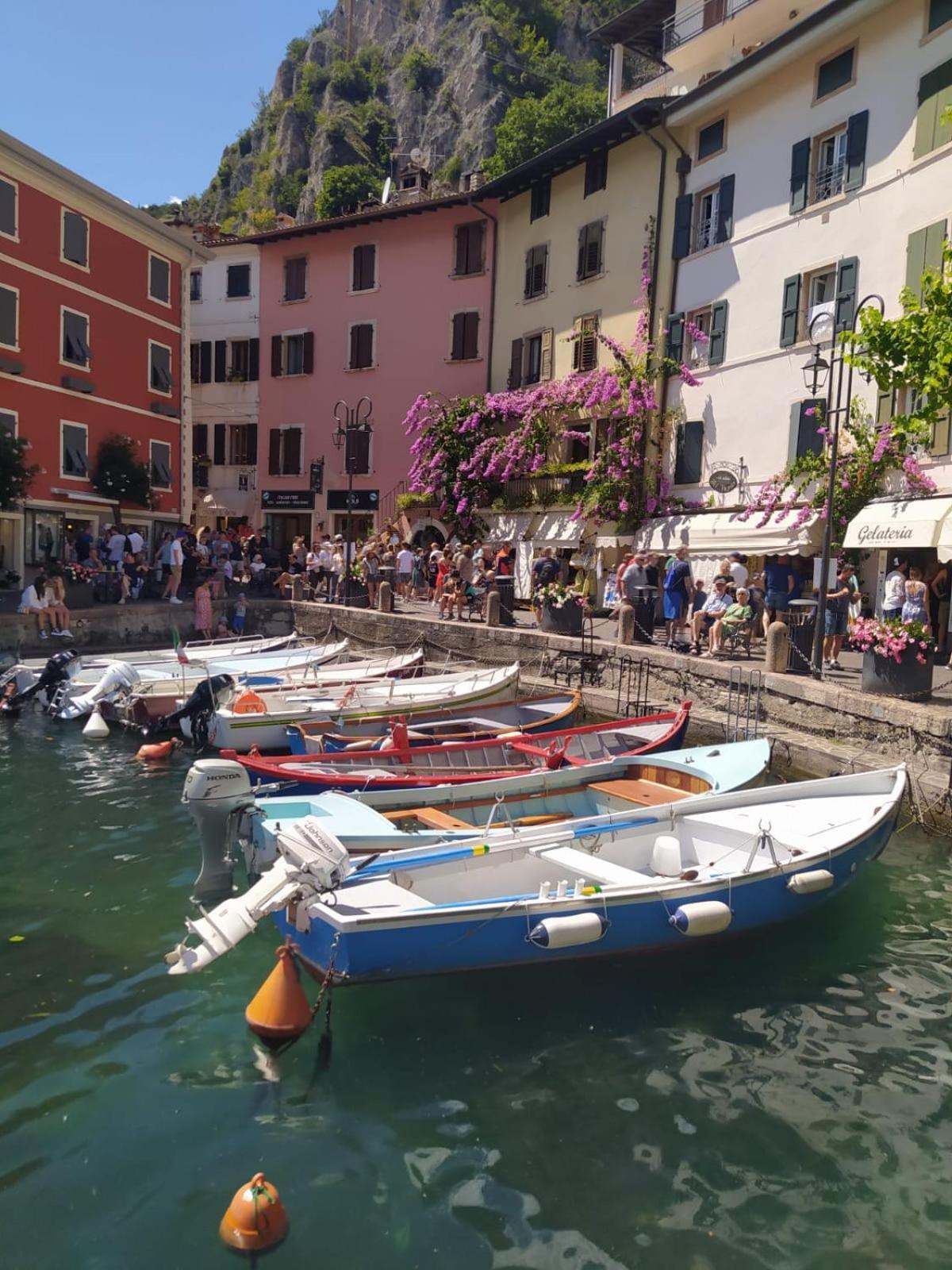 Hotel Augusta Garni Limone sul Garda Extérieur photo