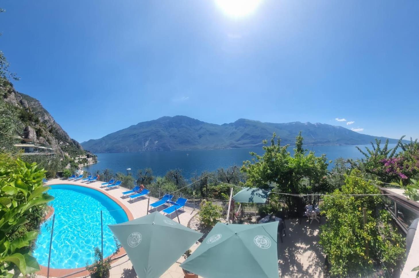 Hotel Augusta Garni Limone sul Garda Extérieur photo