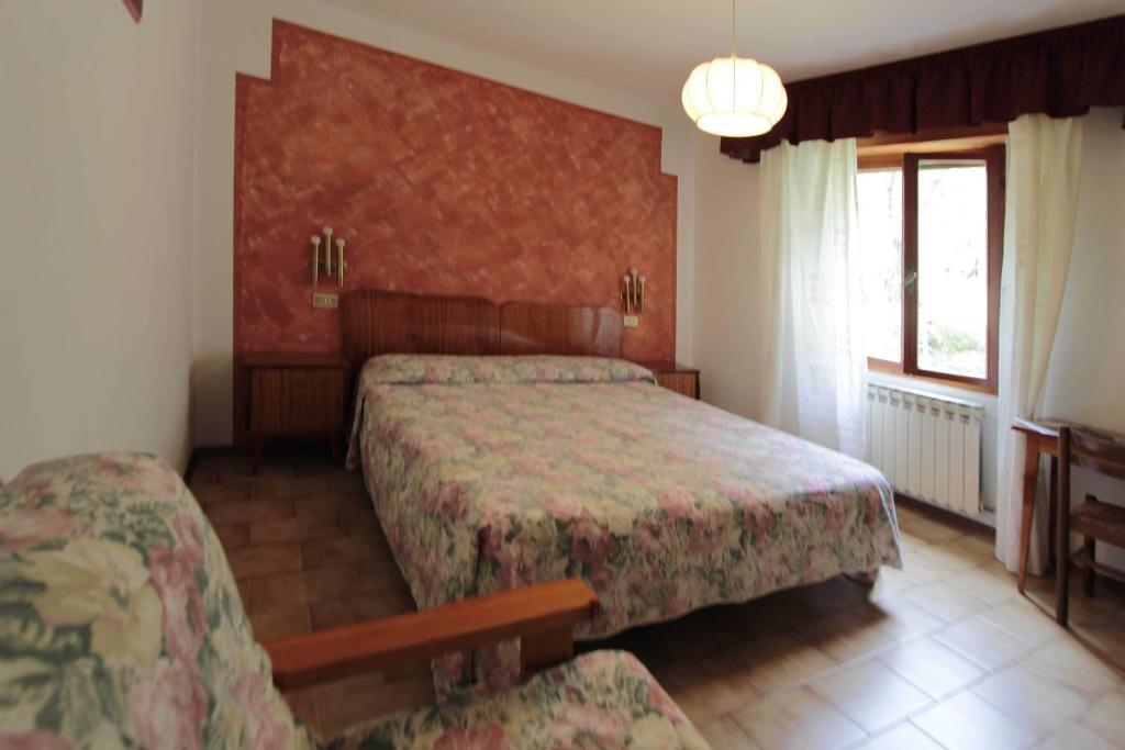 Hotel Augusta Garni Limone sul Garda Chambre photo