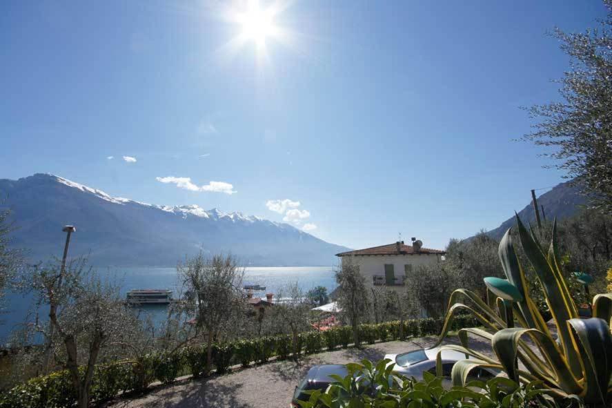 Hotel Augusta Garni Limone sul Garda Extérieur photo
